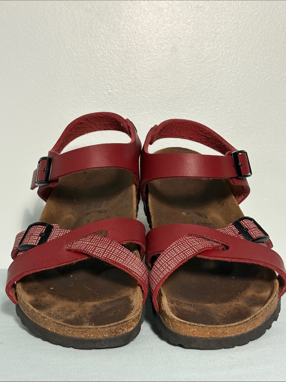 Birki’s/Birkenstock Lillie Burgundy Multi-Strap Crisscross Sandals. Size-8